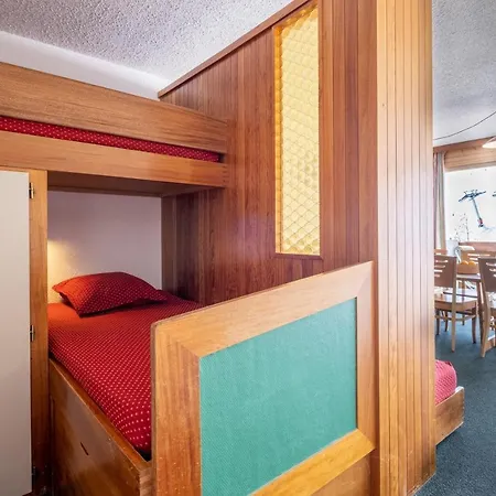 Pierre & Les Bleuets Aparthotel 3*
