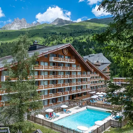 Pierre & Les Bleuets Aparthotel