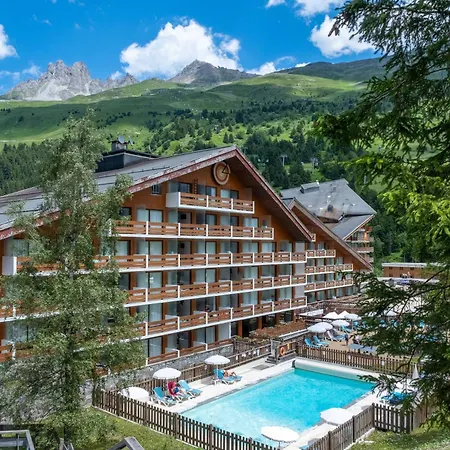 Lägenhetshotell Pierre & Les Bleuets 3*