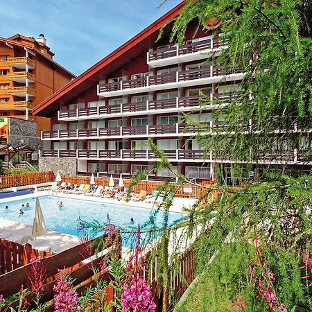 Pierre & Les Bleuets 3* Meribel