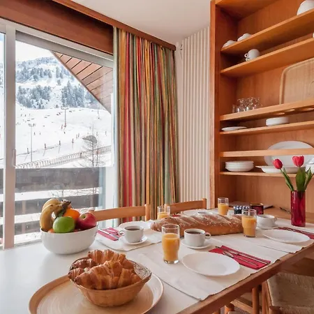 Pierre & Les Bleuets 3* Meribel