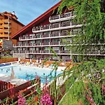 Pierre & Les Bleuets 3* Мерибель